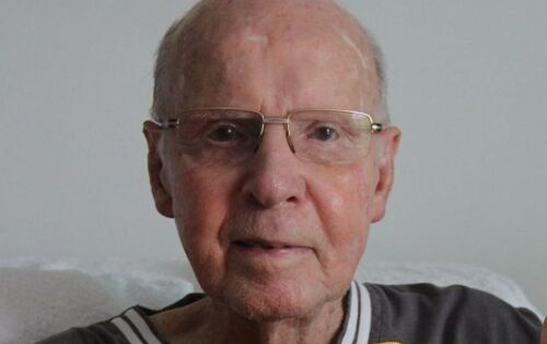 *** Hoje, nossos pensamentos se voltam para M&aacute;rio Jorge Lobo Zagallo, um dos maiores nomes do futebol brasileiro, que aos 92 anos encontra-se internado no Rio de Janeiro. . Enquanto ele passa por esse per&iacute;odo de recupera&ccedil;&atilde;o, queremos expressar nossos votos sinceros de melhoras. A na&ccedil;&atilde;o do futebol est&aacute; ao seu lado, torcendo pelo seu bem-estar e ansiosa para v&ecirc;-lo sorrindo novamente. Que sua for&ccedil;a e resili&ecirc;ncia continuem sendo um exemplo para todos n&oacute;s.
