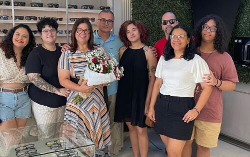 *** Nossos parab&eacute;ns ao casal Andrea e Junior pela reinaugura&ccedil;&atilde;o da Loja &Oacute;tica Andrea J&oacute;ias e Rel&oacute;gios que aconteceu na segunda-feira (9), com espa&ccedil;o moderno e mais amplo para melhor atender seus clientes.