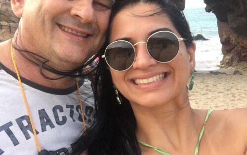 *** Dr. Miron Coelho Vilella e sua esposa, Silvana Nabhan, ela que celebrou ontem (12), mais um ano de vida. Parab&eacute;ns Silvana!!