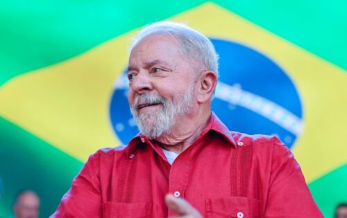 ***** A atua&ccedil;&atilde;o do presidente Luiz In&aacute;cio Lula da Silva (PT) no governo &eacute; aprovada por 54% dos entrevistados, de acordo com a pesquisa Genial/Quaest, divulgada nesta quarta-feira (25). Foram ouvidas 2.000 pessoas, pessoalmente, entre os dias 19 e 22 de outubro. A margem de erro &eacute; de 2,2 pontos percentuais para mais ou para menos. O n&iacute;vel de confian&ccedil;a da pesquisa &eacute; 95%. O n&uacute;mero &eacute; seis pontos inferior ao levantamento anterior, de agosto, quando a pesquisa apontou aprova&ccedil;&atilde;o de 60%.