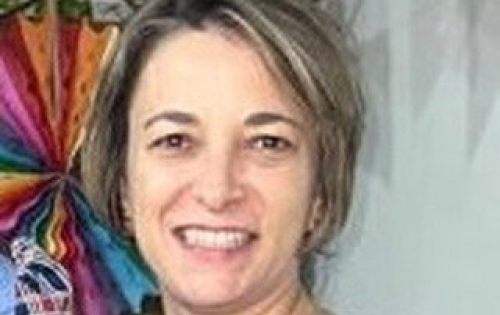 *** No domingo (5), nossa amiga e grande profissional, Dr&ordf; Luciana Centenaro estar&aacute; comemorando mais um niver. Nosso carinho e votos de muita paz e sucesso sempre! 
