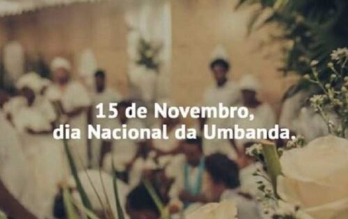 *** Hoje tamb&eacute;m comemoramos o &ldquo;Dia Nacional da Umbanda.&rdquo; A data celebra a religi&atilde;o da Umbanda, considerada totalmente brasileira e criada a partir de caracter&iacute;sticas e misturas de cren&ccedil;as do catolicismo, espiritismo e demais religi&otilde;es de origens africanas e ind&iacute;genas. Os umbandistas sofreram preconceito e discrimina&ccedil;&atilde;o por causa da religi&atilde;o no Brasil. Muitos associavam suas pr&aacute;ticas umbandistas como sat&acirc;nicas. No entanto, a Umbanda &eacute; mais um exemplo da rica diversidade cultural brasileira! Normalmente, os cultos s&atilde;o feitos em terreiros, onde os esp&iacute;ritos de caboclos, pombas-giras, orix&aacute;s e crian&ccedil;as, incorporam nos m&eacute;diuns, fazem aconselhamentos ou aben&ccedil;oam as pessoas presentes. Feliz dia da umbanda para todos!