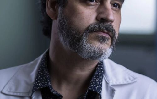 *** Hoje, dia 28 comemoramos o anivers&aacute;rio de Bruno Garcia. Bruno &eacute; um ator, diretor, autor e roteirista brasileiro. Prol&iacute;fico nas mais variadas &aacute;reas do entretenimento, ele j&aacute; ganhou v&aacute;rios pr&ecirc;mios, incluindo um Pr&ecirc;mio APCA, al&eacute;m de ter recebido indica&ccedil;&otilde;es para um Grande Otelo e um Pr&ecirc;mio Qualidade Brasil. Bruno j&aacute; fez sucesso em inumeras novelas, s&eacute;ries e filmes brasileiros. Um grande artista sem sombra de duvidas. Desejamos a ele felicidades e muitos anos de vida.