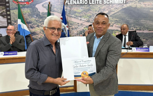 *** Senhor Carlos Roberto Sanches e o vereador Zanon Lamunier