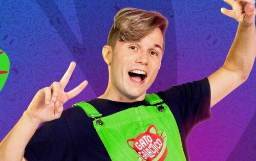 **** Hoje &eacute; anivers&aacute;ro de Ronaldo de Azevedo e Souza, mais conhecido pelo seu nome art&iacute;stico Gato Gal&aacute;ctico. Ele &eacute; um youtuber, cartunista, desenhista, ator e dublador brasileiro. Come&ccedil;ou o seu conte&uacute;do com anima&ccedil;&otilde;es, por&eacute;m, atualmente faz conte&uacute;do focado no p&uacute;blico infantil. nesse dia especial, te desejamos felicidades e muitos anos de vida. Parab&eacute;ns, Gato Gal&aacute;ctico! 