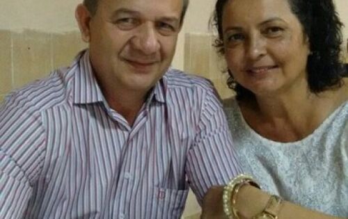*** Na quinta-feira (21), o empres&aacute;rio coxinense, Paulo Delm&ocirc;nico completa mais um ano de vida. Na foto ao lado da esposa, Iracema Delm&ocirc;nico Parab&eacute;ns!!