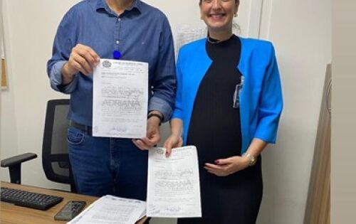 ***A vereadora Adriana Nabhan protocolou no gabinete do deputado estadual Junior Mochi pedido de emenda parlamentar para a reforma do pr&eacute;dio da Arpeixe ( Associa&ccedil;&atilde;o das Mulheres Pescadoras e Ribeirinhas). Nossos parab&eacute;ns &agrave; vereadora pelo brilhante trabalho prestado a comunidade coxinense!!