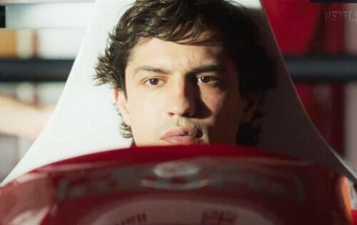 &ldquo;Senna&rdquo;, a aguardada miniss&eacute;rie que narra a vida de Ayrton Senna, revelou seu primeiro teaser na &uacute;ltima ter&ccedil;a-feira, 30 de abril. O v&iacute;deo, que apresenta as primeiras cenas, foi compartilhado amplamente nas redes sociais, gerando grande expectativa entre os f&atilde;s e entusiastas do automobilismo. Guerra Civil tem renda de R$ 13,7 milh&otilde;es. (ofuxico) foto:reprodu&ccedil;&atilde;o/Twitter