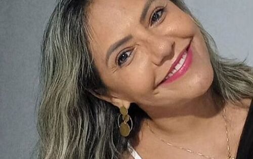 *** Nossos parab&eacute;ns deste s&aacute;bado (29), v&atilde;o para a nossa competent&iacute;ssima, Lucimara Gomes Mour&atilde;o que atende a todos com muito carinho e profissionalismo na Policl&iacute;nica Lourdes Fontoura na nossa querida Coxim. Felicidades!! 