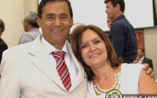 *** Amigos queridos, Ana e Pedrinho Freitas. Pedro Freitas de Oliveira &eacute; coordenador geral do Cointa que realiza um excelente trabalho com muita compet&ecirc;ncia e atende todos os munic&iacute;pios consorciados levando servi&ccedil;os de qualidade. Pedrinho recebe nossos parab&eacute;ns pelo neste s&aacute;bado (29), mais um ano de vida. Parab&eacute;ns e muitas felicidades!!