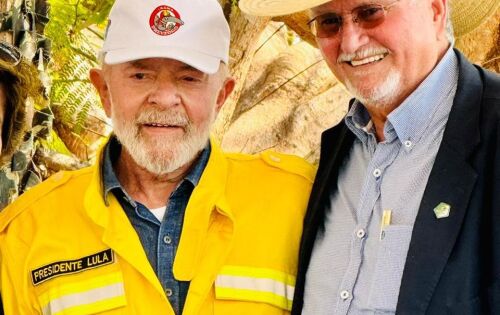 *** Presidente Lula ao lado do amigo, deputado estadual Zeca do PT, durante visita em Corumbá. 