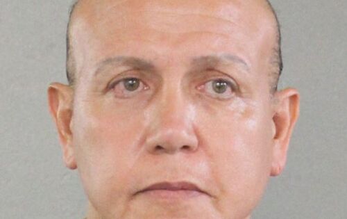 Foto divulgada pela imprensa americana como sendo do suspeito detido em conex&atilde;o com o envio de pacotes explosivos, identificado como Cesar Sayoc &mdash; Foto: NBC