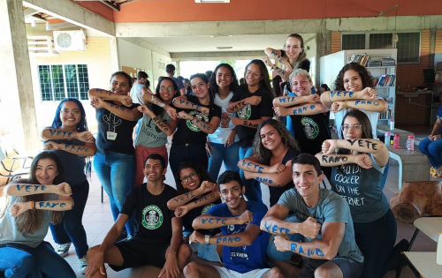 Acadêmicos aprovaados no vestibular 