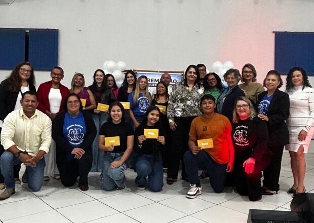 Reda&ccedil;&otilde;es emocionam e refor&ccedil;am a import&acirc;ncia da ado&ccedil;&atilde;o durante premia&ccedil;&atilde;o do GAAM em Coxim
