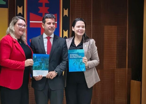 Comiss&atilde;o do MEC far&aacute; avalia&ccedil;&atilde;o em Coxim e aproxima implanta&ccedil;&atilde;o do curso de Medicina na UFMS