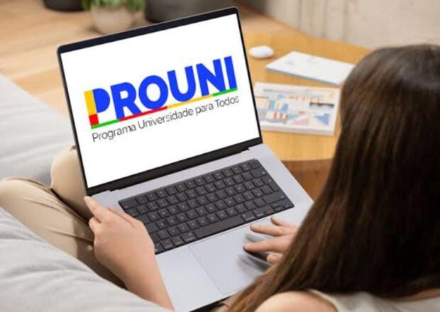 &Uacute;ltimas horas: estudantes t&ecirc;m at&eacute; esta sexta-feira para disputar bolsas do Prouni
