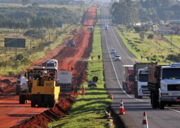 Obras na BR-163 exigem aten&ccedil;&atilde;o de motoristas em trecho de Coxim nesta sexta-feira
