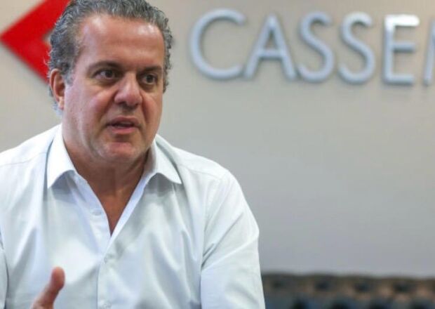 Ayache perde para servidora na Justi&ccedil;a, que consegue suspender cobran&ccedil;a de R$ 450 da Cassems
