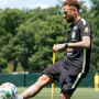Neymar volta a treinar com a sele&ccedil;&atilde;o a 2 dias do jogo contra o Haiti
