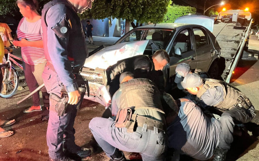 Acidente de grande monta em avenida de Coxim termina com um detido
