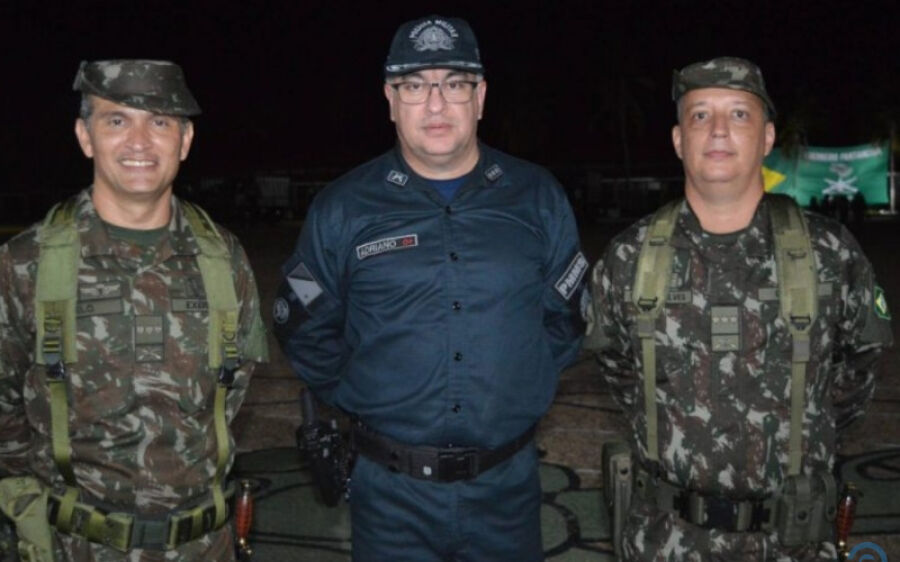 Comandante do 5&ordm; BPM prestigia solenidade de passagem de comando do 47&ordm; BI