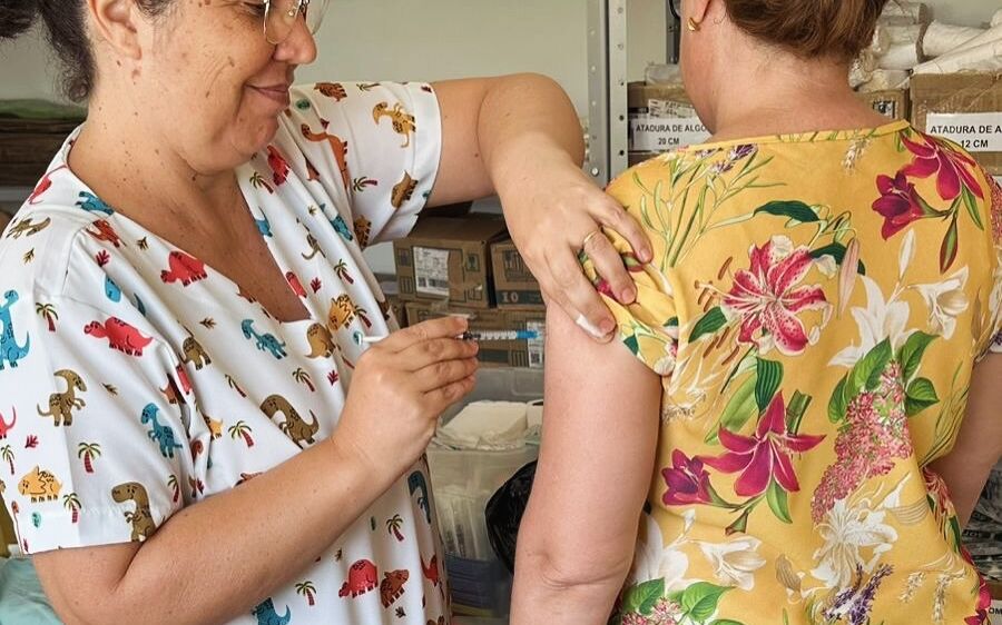 Hospital Geral atualiza vacinação de colaboradores contra sarampo, caxumba e rubéola