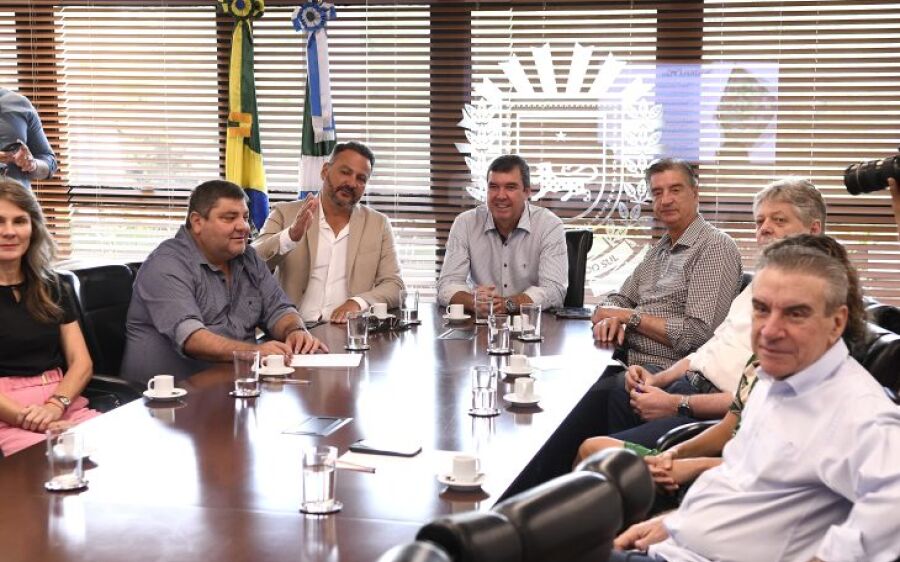 Com R$ 100 milhões em plano de expansão, Governo de MS apoia turismo sustentável em Bonito
