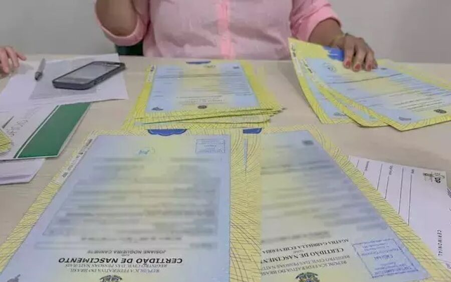 Cartórios registram aumento de 131% em retificação do gênero