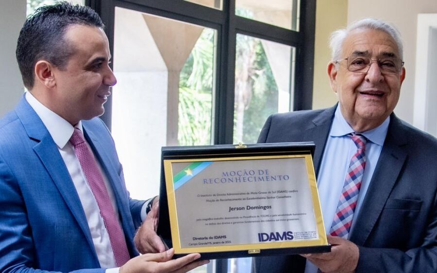Idams homenageia presidente do TCE-MS