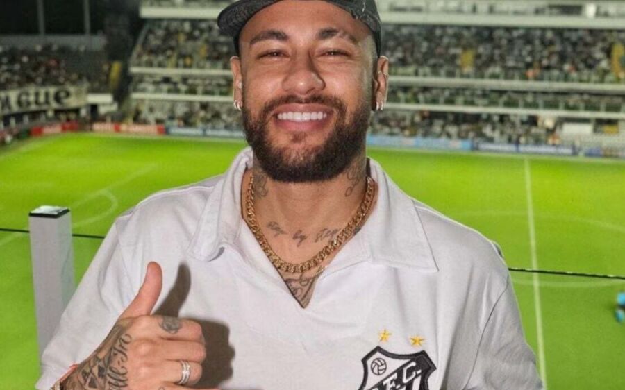 Santos planeja apresentação de Neymar no Pacaembu e na Vila Belmiro