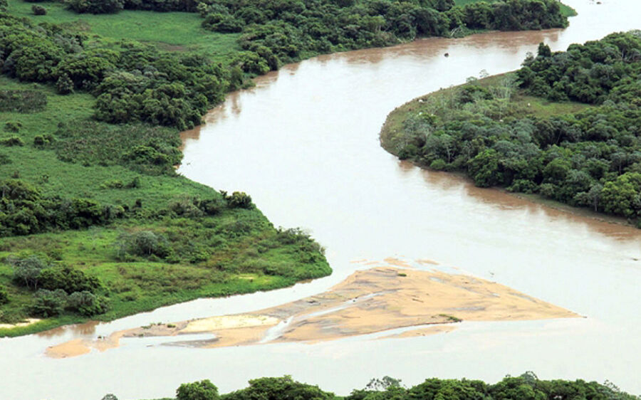 Rio Taquari tem mais 4
investigações de desmatamento
e construções irregulares