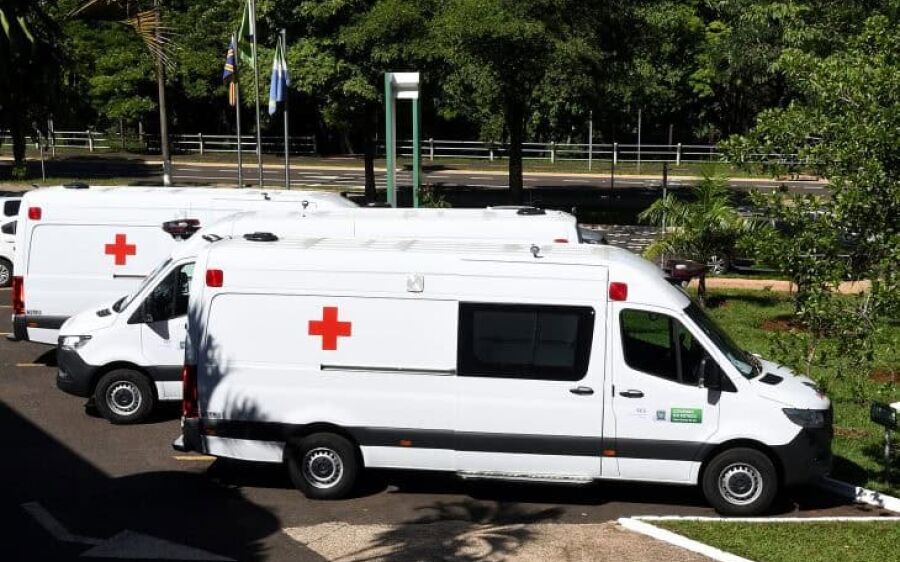 Ambulâncias, caminhonetes e Vacimóvel: 114 novos veículos para atender à saúde em MS