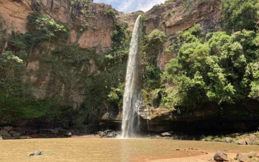 Após secar completamente, cachoeira famosa do Pantanal é recuperada