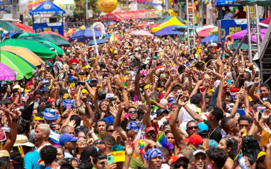 Carnaval 2025: feriado ou ponto facultativo? Ganho em dobro se trabalhar? Entenda direitos