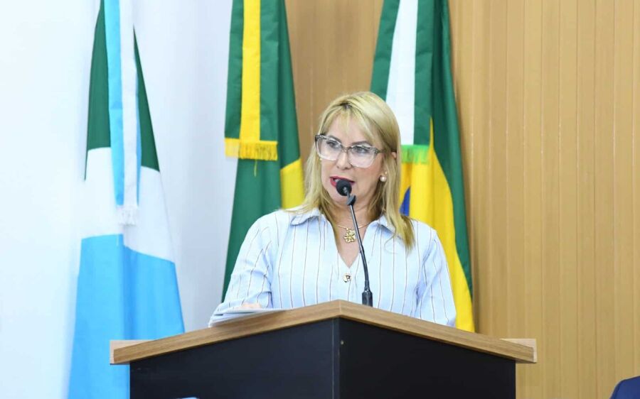 Prefeita de Sonora revela dívidas e problemas herdados em discurso ao Legislativo
