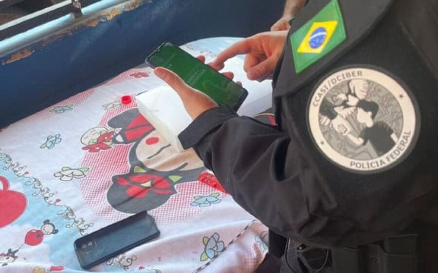 Polícia Federal cumpre mandado em Corumbá contra abuso sexual infantojuvenil na internet
