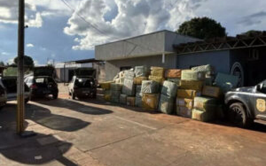 Polícia apreende mais de R$ 1,3 milhão em mercadorias contrabandeadas e fecha depósito no interior 