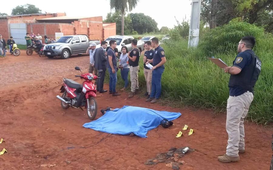 Homem é executado com 14 tiros após receber ligação para emboscada
