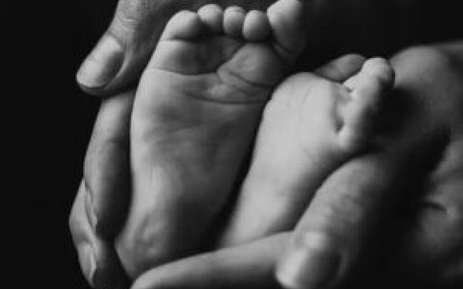 Mães que perderam bebês passam a ter direito a leito diferenciado na Capital