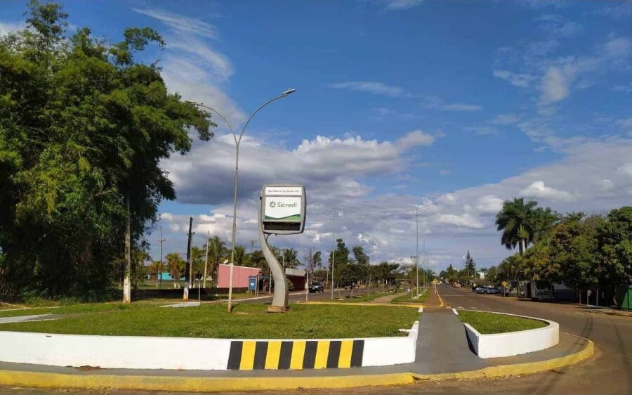 Coxim terá segunda-feira abafada com trovoadas isoladas