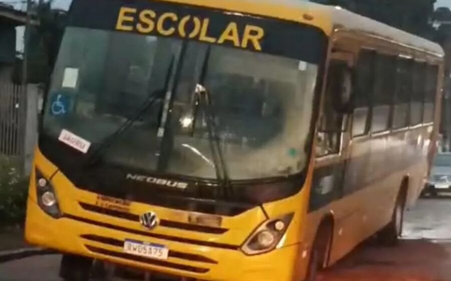 Chuva forte do último domingo (23) em Coxim deixa estragos