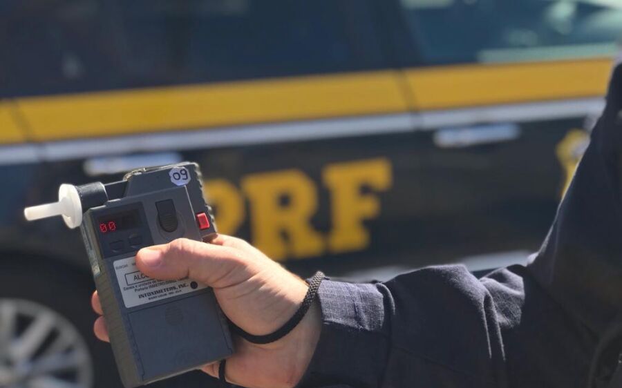 Dois motoristas são presos por embriaguez ao volante em Coxim