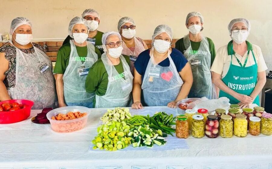 Parceria entre CAPS, Sindicato Rural e SENAR promove curso de conservação de hortaliças em Rio Verde