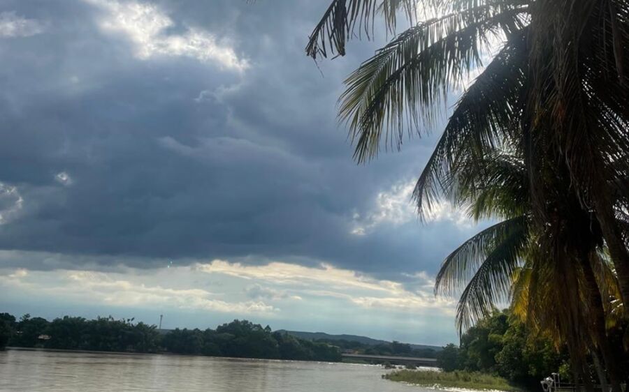Terça-feira em Coxim será marcada por muitas nuvens, pancadas de chuva e trovoadas
