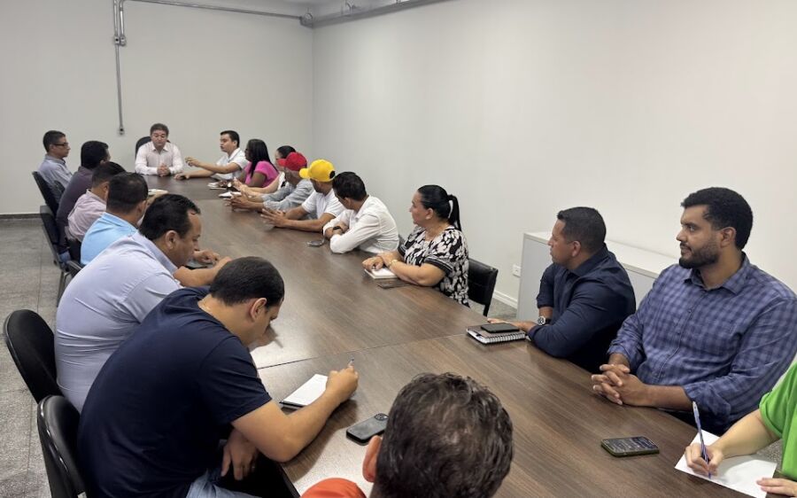 Chuvas castigam Coxim: Autoridades se reúnem para traçar estratégias e evento é cancelado 