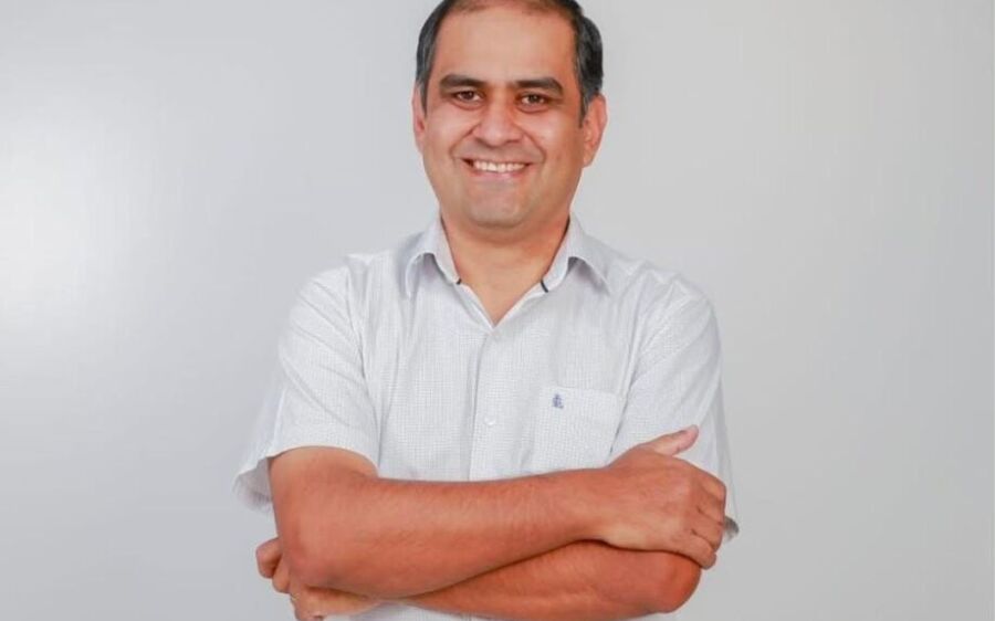 Hélio Acosta é eleito
prefeito de Paranhos com 69,41% dos votos em
eleição suplementar