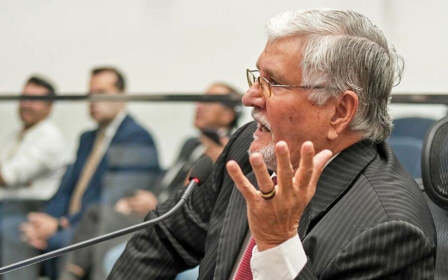 Zeca reage a pedido de exoneração por deputado do PL: 'E quem pediu a morte do Lula?'