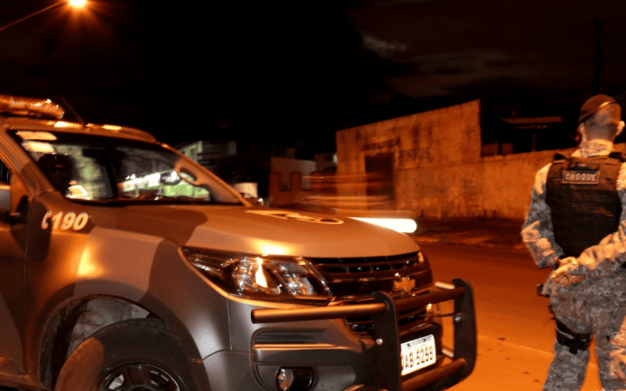 Casal é preso por tráfico de drogas durante patrulhamento do Choque em Coxim
