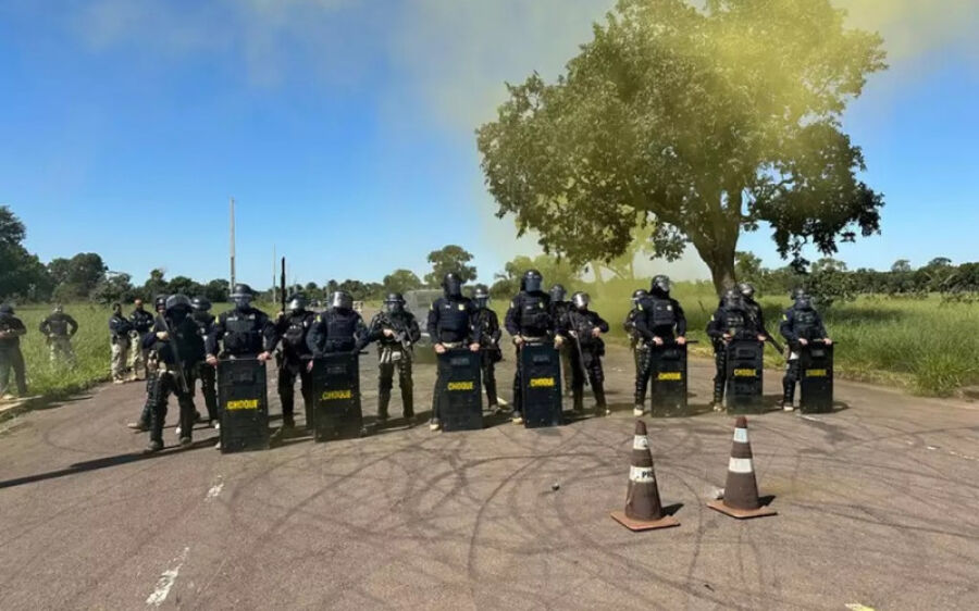 PRF envia Grupo de Choque após bloqueios em rodovias federais no MS
