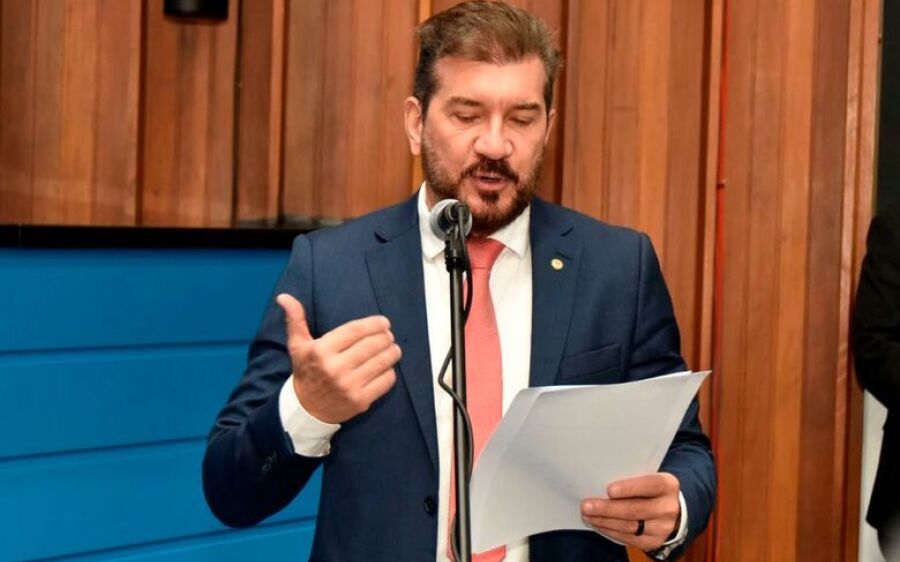 Projeto determina comunicação sobre violência virtual por escolas e unidades de saúde